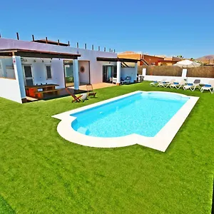 mil-golf-luxury-house.hotelsfuerteventura.org/